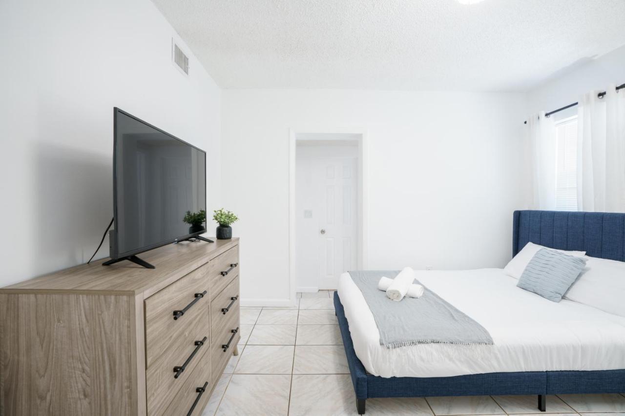Modern 3-Bedroom In The Heart Of Wynwood Art District Miami Exterior photo